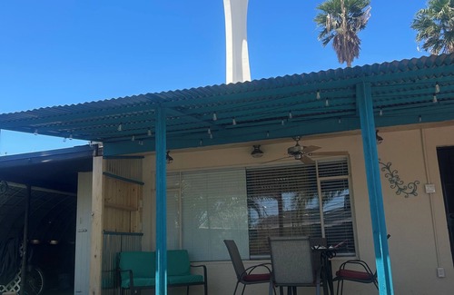 Beverly Green House | Beautiful, spacious 4-bdrm home off the Las Vegas Strip with views of the strat.