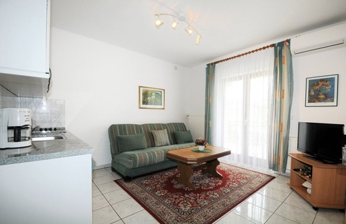 Spadici Apartment | Beautiful spacious apartment (No. 1) with 2 bedrooms 300m to the beach