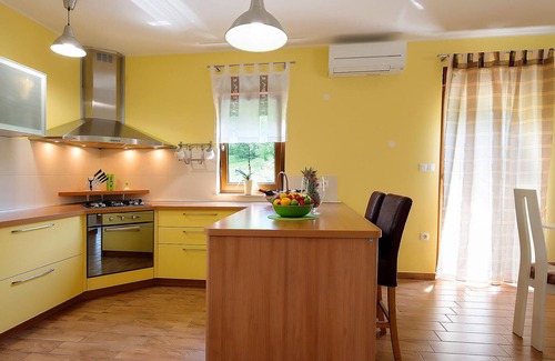 Veli Brgud House | Beautiful spacious cottage with pool for the whole family.