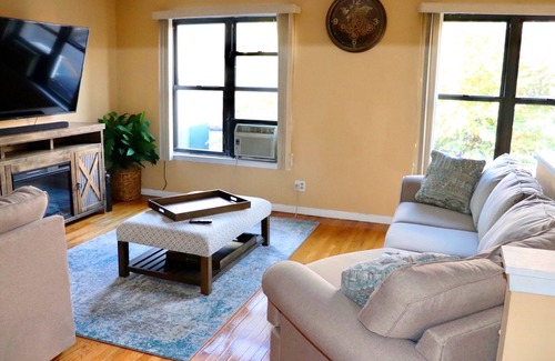 Bushwick House | Beautiful, Spacious, Private Oasis w/FirePlace