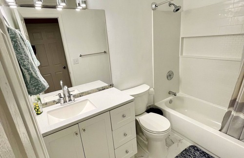 Bushwick House | Beautiful, Spacious, Private Oasis w/FirePlace