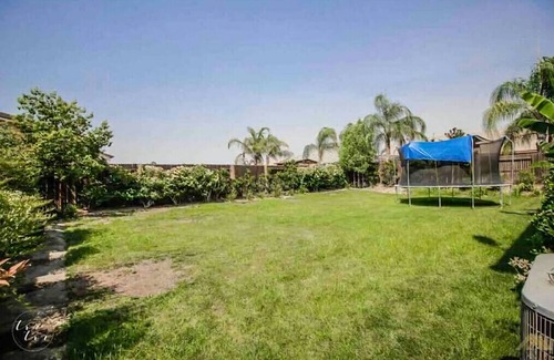 Pumpkin Center House | Beautiful Spacious 4BR 3BA Home with King Suite