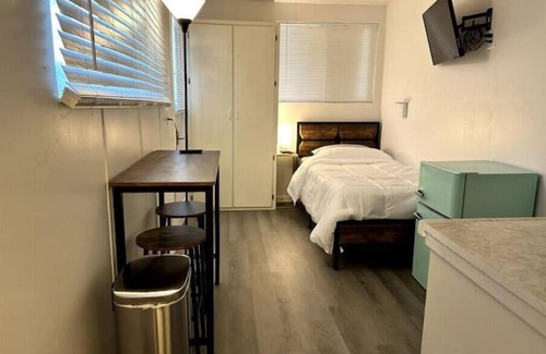 Davis Apartment | Beautiful spot in a great location