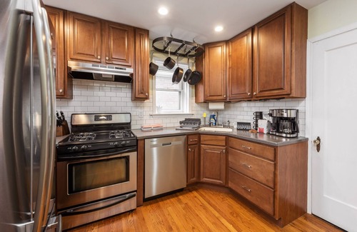 Tower Grove South House | Beautiful St. Louis Home with Full Size Game room!