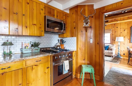Sunnyside Cabin | Beautiful Stone Cottage in Tahoe City