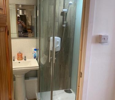 Milford Haven Apartment | Beautiful studio apartment
