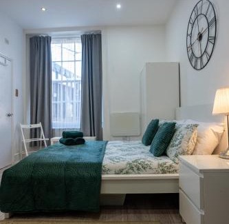 Hackney Central Apartment | Beautiful Studio Flat in Hackney next to Overground Station