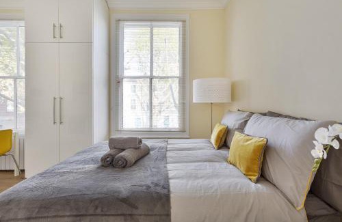 Shepherd's Bush Apartment | Beautiful Studio Flat - Shepherds Bush Westfield