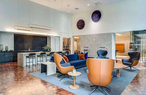 Columbus Park - Andrew Square Apartment | Beautiful Studio, perfect for Meditation and Relaxation
