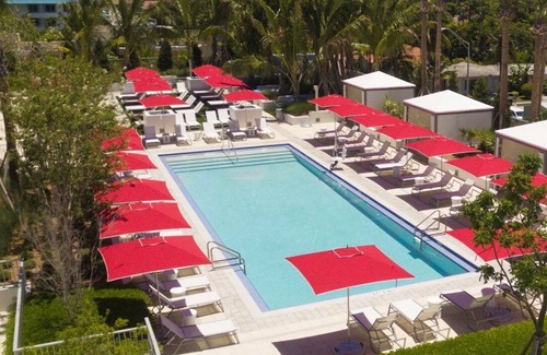 Surfside Apartment | Beautiful studio unit at resort, sleeps 2