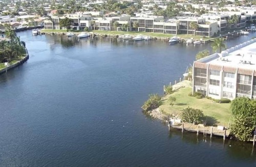 Cypress Lakes Apartment | Beautiful Studio apartment (435880) by Houzlet