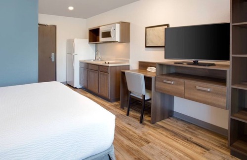 West Melbourne Apartment | Beautiful Studio apartment (431301) by Houzlet