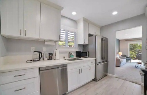 Edenvale House | Beautiful, Stylish 3 Bedroom Home in San Jose!
