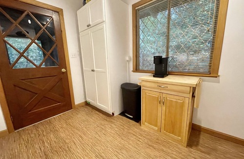 Moultonborough House | Beautiful Suissevale Home 163 Steps from Lake Winnipesaukee