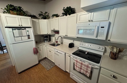 Moultonborough House | Beautiful Suissevale Home 163 Steps from Lake Winnipesaukee