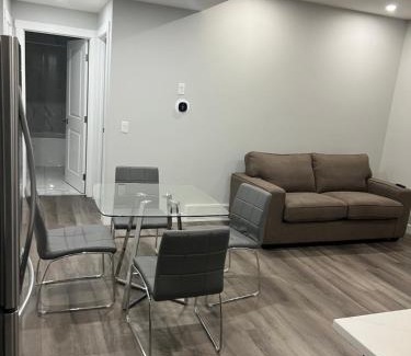 Calgary Apartment | Beautiful suite