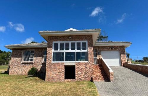 Port Elizabeth House | Beautiful suite Game Park view