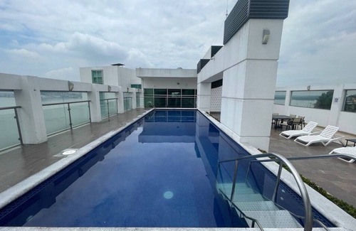 Guayaquil Apartment | Beautiful Suite with river view in Santa Ana harbor