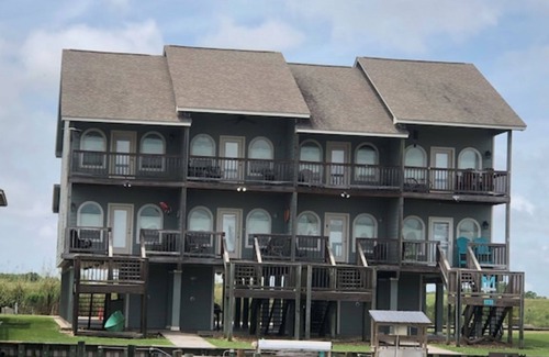 Matagorda House | Beautiful Sunrise - Cast~Away Townhouse