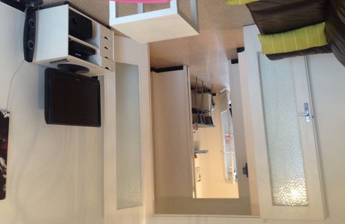 Toulon Hotel | Beautiful t4 72m2 Toulon with 3 bedrooms, parking and fiber optics