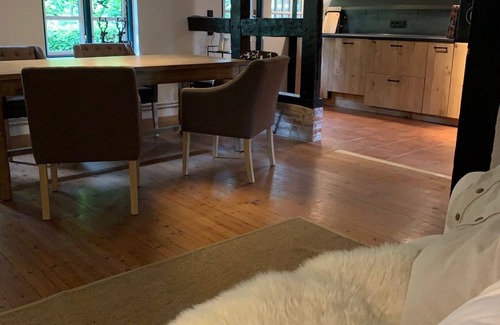 Behrensdorf House | Beautiful thatched roof, high quality furnishings, antiques, oven, garden