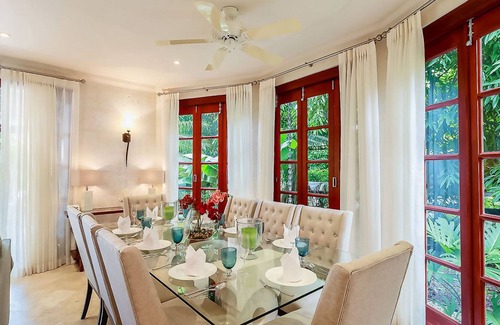 Gibbes Apartment | Beautiful Three Bedroom Townhouse