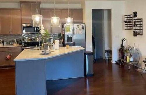 Fairburn House | Beautiful townhome near airport