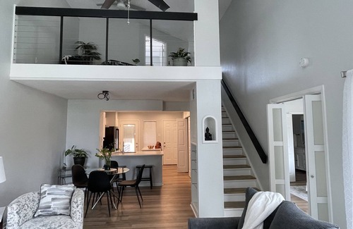 Nassau Bay House | Beautiful Townhome near NASA front gate