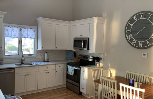 Townsend's Inlet House | Beautiful Townhouse with views of the Bay!