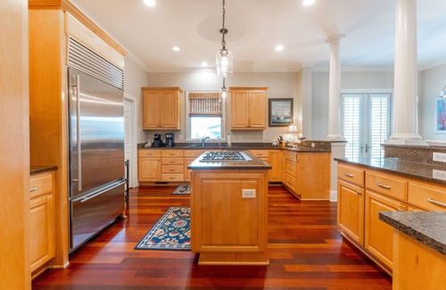 Charleston County House | Beautiful Traditional Home with Private Pool! 5 BR 4 BA