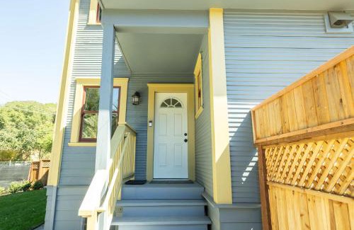 Martinez House | Beautiful Turn of the Century Home with Pet Friendly Yard