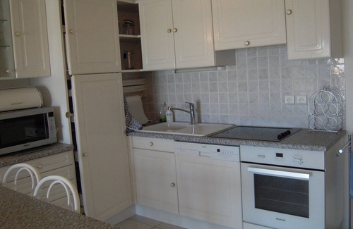 Port District Apartment | BEAUTIFUL TWO-ROOM APARTMENT WITH DIRECT ACCESS TO THE BEACH IN CHATELAILLON-PLAGE 17340