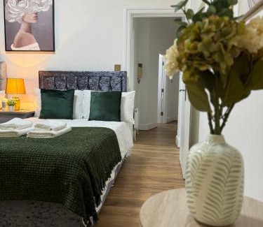 Abbey Road Apartment | Beautiful two bedroom Ap London