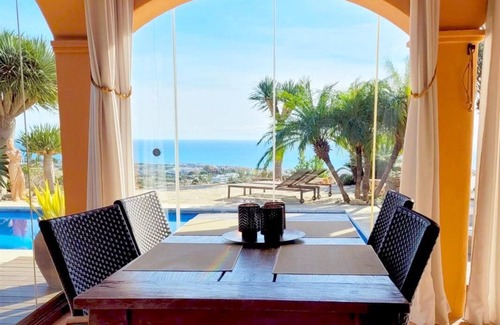 Estepona Villa | Beautiful two bedroom villa with stunning views, Overlooking Estepona town and Mediterranean sea