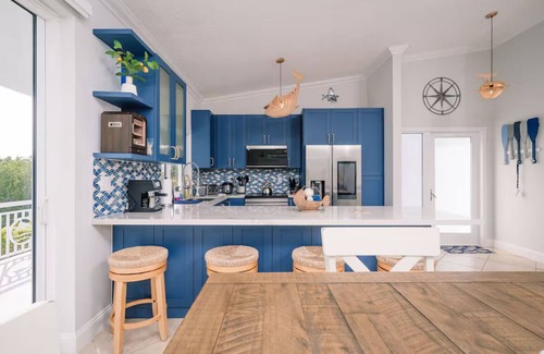 Lower Matecumbe Key House | Beautiful two- story beach house