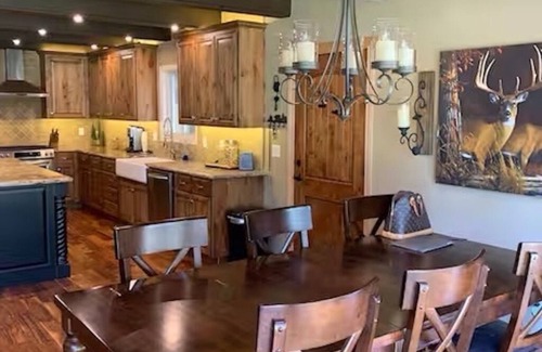 South Lake Tahoe Ski Chalet | Beautiful Updated Chalet Next to Golf Course VHR-073547