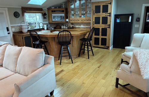 Green Mountain Falls Cottage | Beautiful Cabin in Green Mountain Falls - 20 mins from downtown Colo Springs!