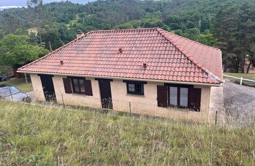 Auriac-du-Perigord House | Beautiful vacation home 7 klm from Montignac