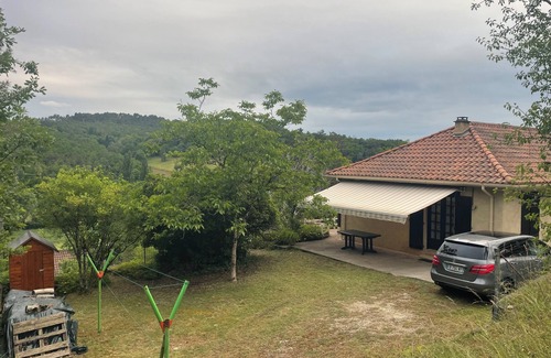 Auriac-du-Perigord House | Beautiful vacation home 7 klm from Montignac