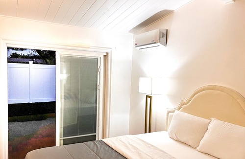 Sherwood Forest and Thistle Development House | Beautiful vacation home with large backyard, sleeps 6 with Kitchenette