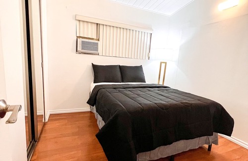 Sherwood Forest and Thistle Development House | Beautiful vacation home with large backyard, sleeps 6 with Kitchenette