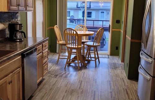 Isle House | Beautiful vacation rental on Mille Lacs Lake! Dog friendly, dock slip included
