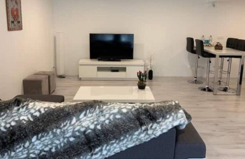 Vailly Apartment | Beautiful vailly apartment
