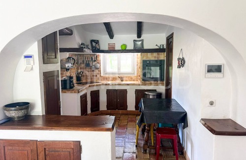 Les Maillans Villa | Beautiful villa with pool in secured domain