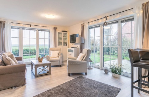 Westerdeichstrich Apartment | "Beautiful view" vacation apartment in a quiet location, for nature lovers