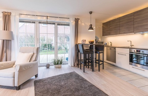 Westerdeichstrich Apartment | "Beautiful view" vacation apartment in a quiet location, for nature lovers