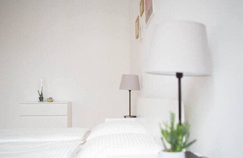 Roßau Apartment | Beautiful Viennese Apartment in City Center