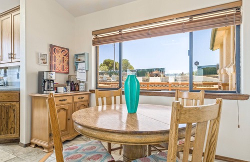 Atascadero House | Beautiful Views and Relaxation