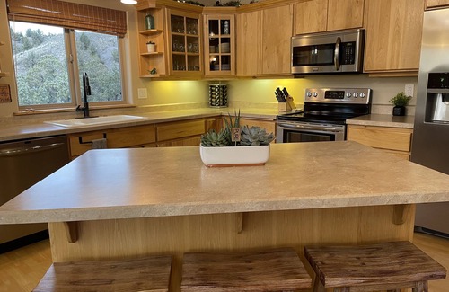 Prineville Ski Chalet | Beautiful Views Of Prineville Reservoir