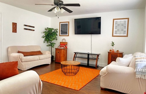 Wright House | Beautiful Villa with heated pool/Billiards table & plenty of other amenities